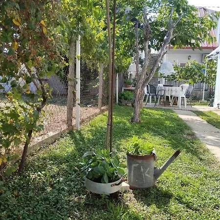 θαλασσινή αυρα בית נופש Vrasná