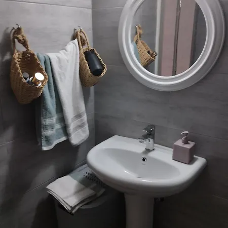 θαλασσινή αυρα * Vrasná