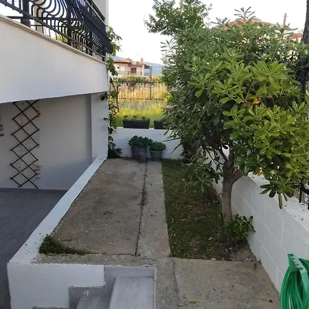 Hébergement de vacances θαλασσινή αυρα Vrasná