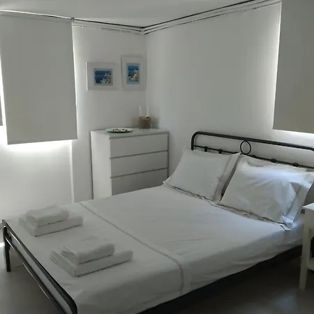 Hébergement de vacances θαλασσινή αυρα Vrasná